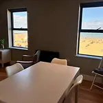 Margate Beach Front Apt With Sea Views Sleeps 6